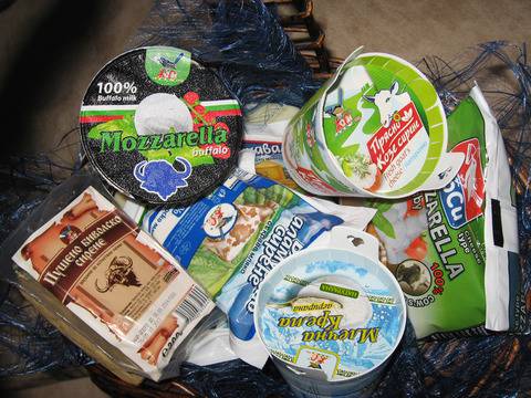 Конкурси всякакви: Спечелете 2 кошници с ЖоСи вкусотии