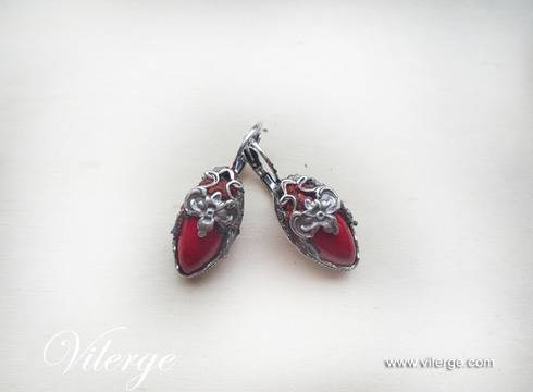 Дамски и женски идеи за подаръци и винтидж бижута за влюбени 14 февруари и 8март