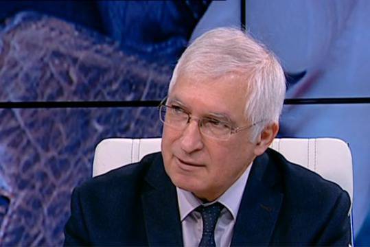 Проф. Боян Дуранкев: Минималната заплата трябва да бъде 800 лева, време е за смяна на системата