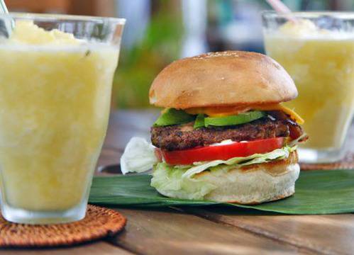 Млад собственик на заведение за бързо хранене споделя опита си за развиване на малък бизнес