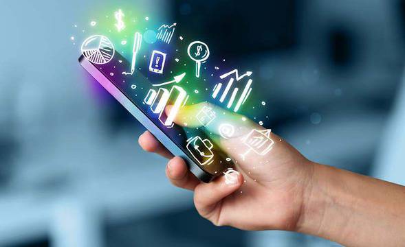 Светът на медиите се обръща още повече