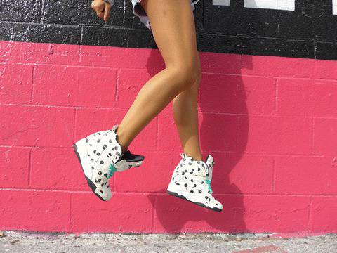 Reebok Classic и Мелъди Есани представят лимитирана колекция обувки