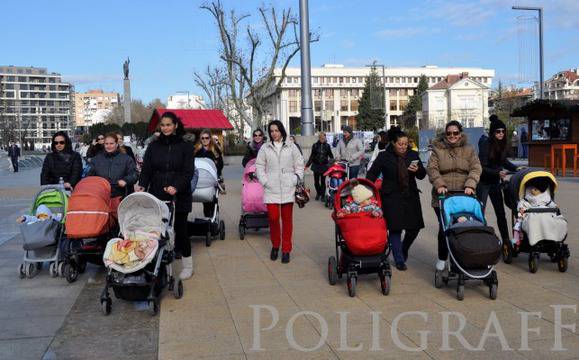 От днес се подават документи за детски надбавки, има нови изисквания