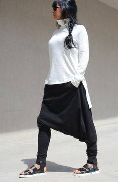 Стилно дамско поло в цвят екрю