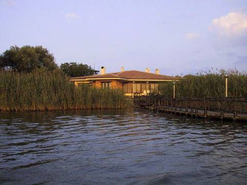 Инспектори на ИАРА предотвратиха бракониерски улов на езерен рак