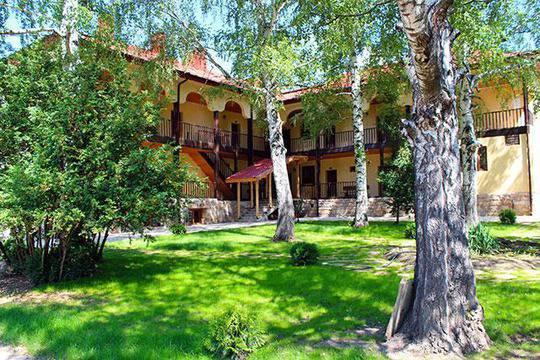 Релаксация и покой край Лопушанския манастир!