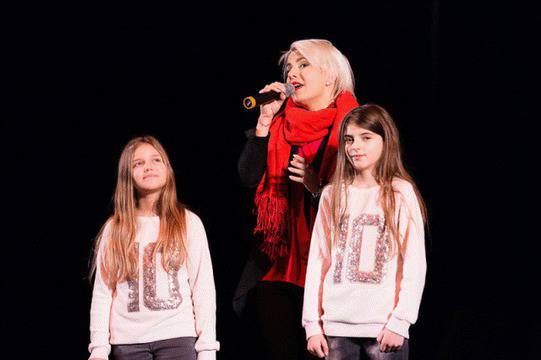 Пълна зала 1 на НДК за каузата на малкия Кирчо