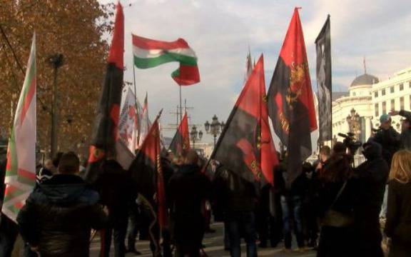 Стотици българи почетоха паметта на Мара Бунева в Скопие (ВИДЕО)