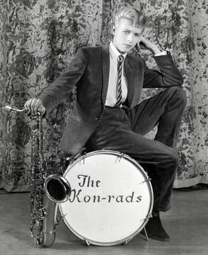 Снимки от невероятната кариера на Дейвид Бауи