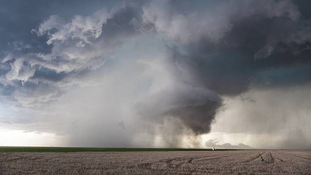 Внимание: Опасно силен вятър!
