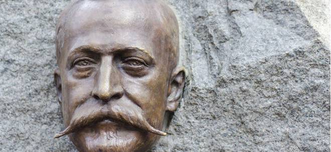 153 години от рождението на Алеко Константинов