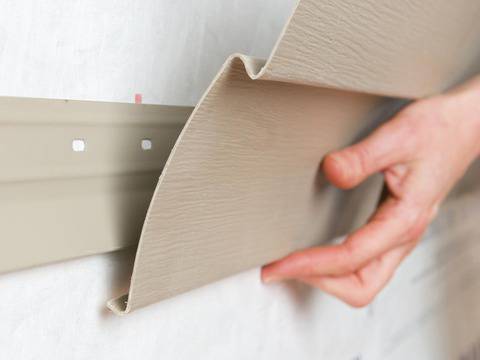 Монтаж сайдинг системи