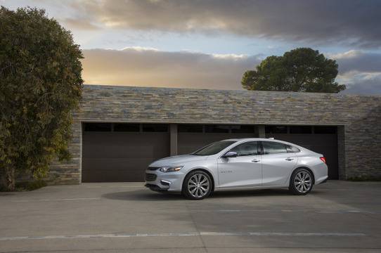 2017 Chevrolet Malibu Luxury Sedan