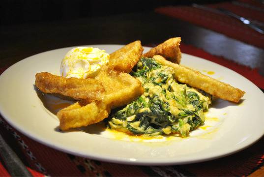 Спанакъ съ паниранъ хлябъ