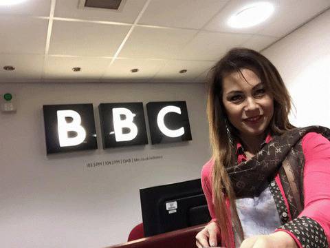Българска певица прикова вниманието на радио Би Би Си