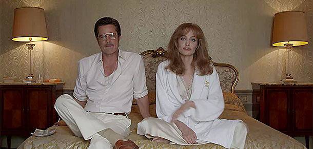 Анджелина Джоли заснела гола сцена след направената й двустранна мастектомия