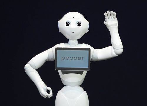 Японски магазини „наемат“ интерактивни служители