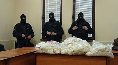 Маскирани антимафиоти в спецпрокуратурата пазят дрога (СНИМКА)