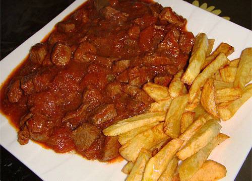 Телешко месо с лук