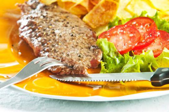 Бифтек по хамбургски