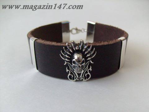 Сребърна гривна №100 с кафява естествена кожа и череп