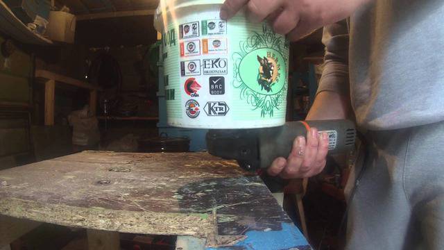 Как да си направим пудра захар за питките за зимно подхранване на пчелните семейства