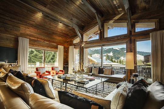 Стил и удобства в луксозна планинска къща