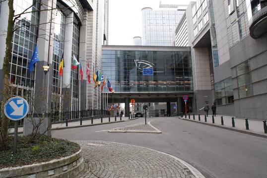 ЕК пусна онлайн платформа за разрешаване на спорове между потребители и търговци (ЛИНК)