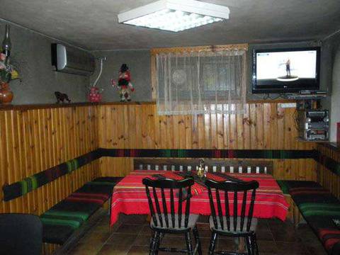 Мицина Къща с. Елешница