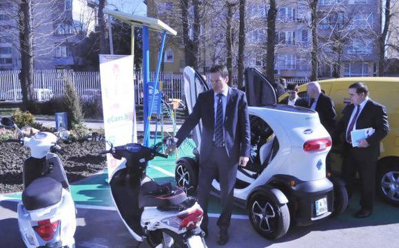 Общината набеляза местата за трите нови зарядни станции за електромобили в Бургас