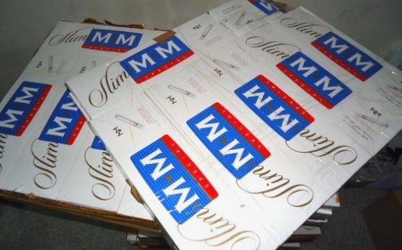 Митничари откриха контрабандни цигари в химическата тоалетна на автобус