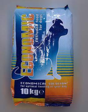 Храна за кучета Economic на специална цена до 15 март – Зоомагазини Еврозоовет