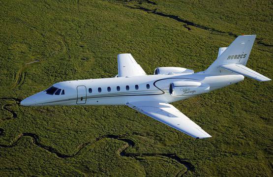 Луксозен бизнес самолет Чесна