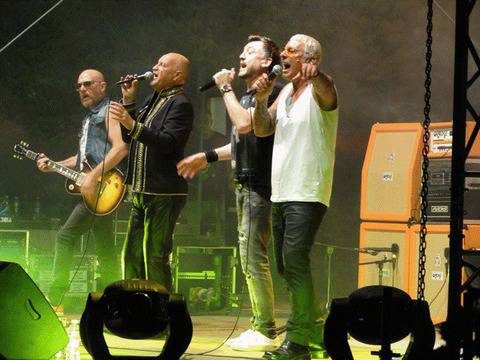 „Легендите“ с първи концерт от националното им турне за 2016