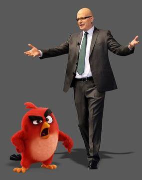 Слави Трифонов дублира най-ядосаното пиле от Angry Birds