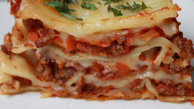 Лазаня с кайма и сос бешамел