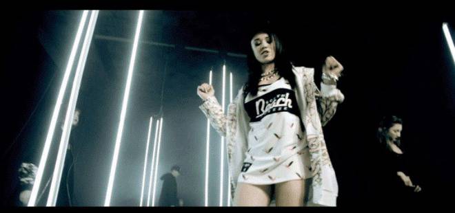 Леля Славея от „трупата” на Бичето със самостоятелен музикален проект