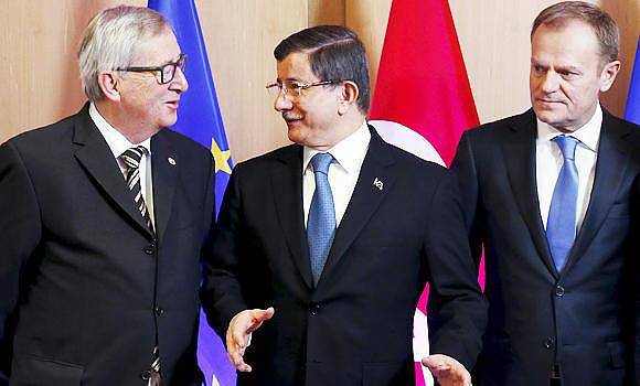 ЕС и Турция постигнаха споразумение за мигрантите