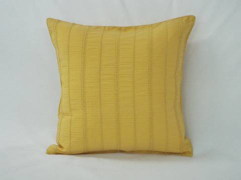 Декоративна калъфка жълто