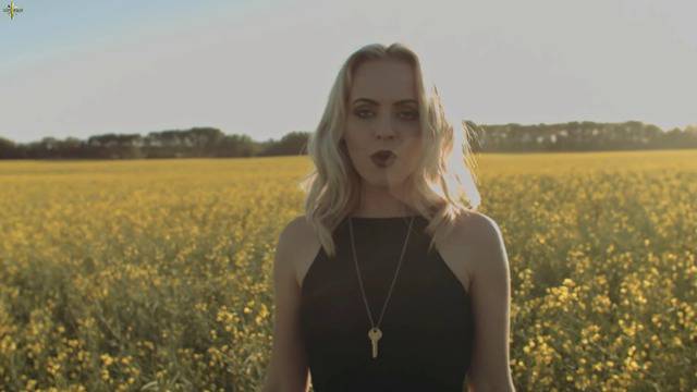 Madilyn Bailey – I Was Made For Loving You Tori Kelly ft. Ed Sheeran 2015