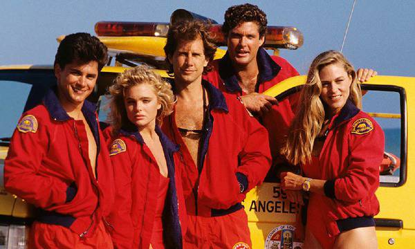 Как изглеждат днес героите от сериала „Спасители на плажа“