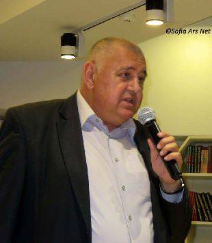 Златимир Коларов – между медицината и литературата