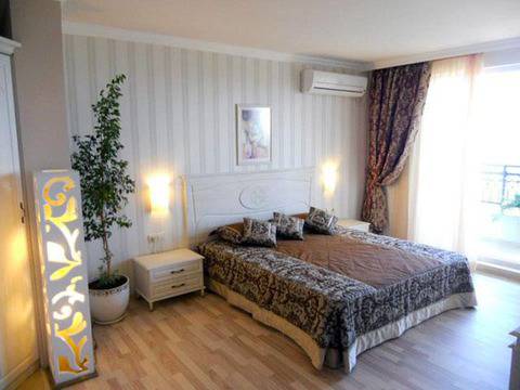 Лукс и забавления през ваканцията в Поморие