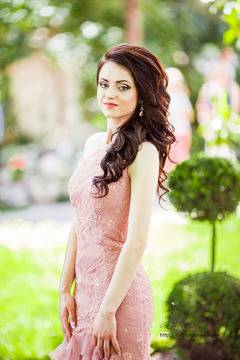 Фотосесия преди абитуриентски бал на Калина – Христо Ташев – фотограф Варна. Фотограф за кръщене. Фотосесия в студио….