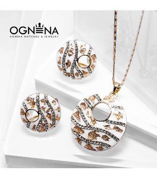 Комплект от колие и обеци