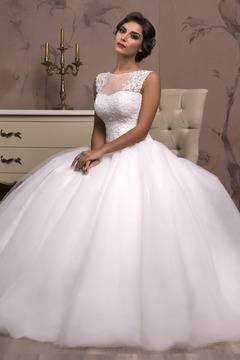 Галерия - Булчински рокли на "Сватбен Център"