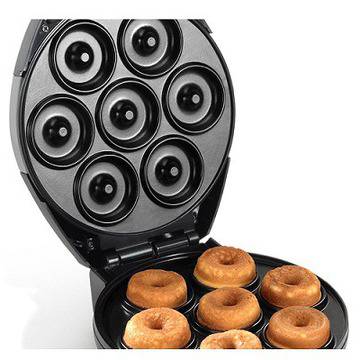 Уред за понички TRISTAR DM-1147, 1200w, 7 понички наведнъж