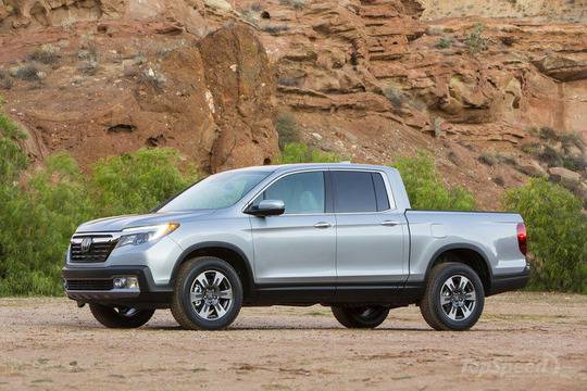 Honda Ridgeline 2017 ревю