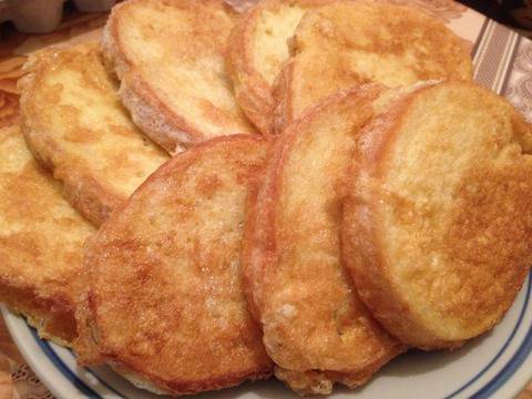 Рецепта за пържени филийки с яйца за закуска