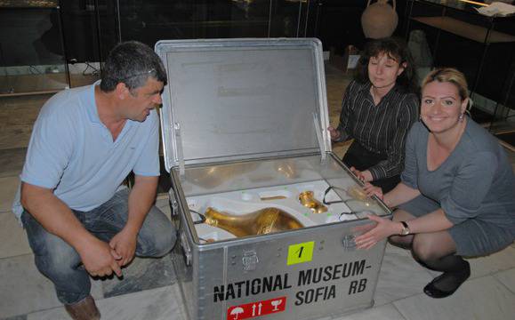 Златото на хан Кубрат е вече в Бургас!